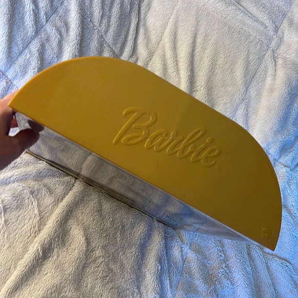 - - NRFB Celebration Barbie ~ 2000 🎊 - Picture 9 of 13